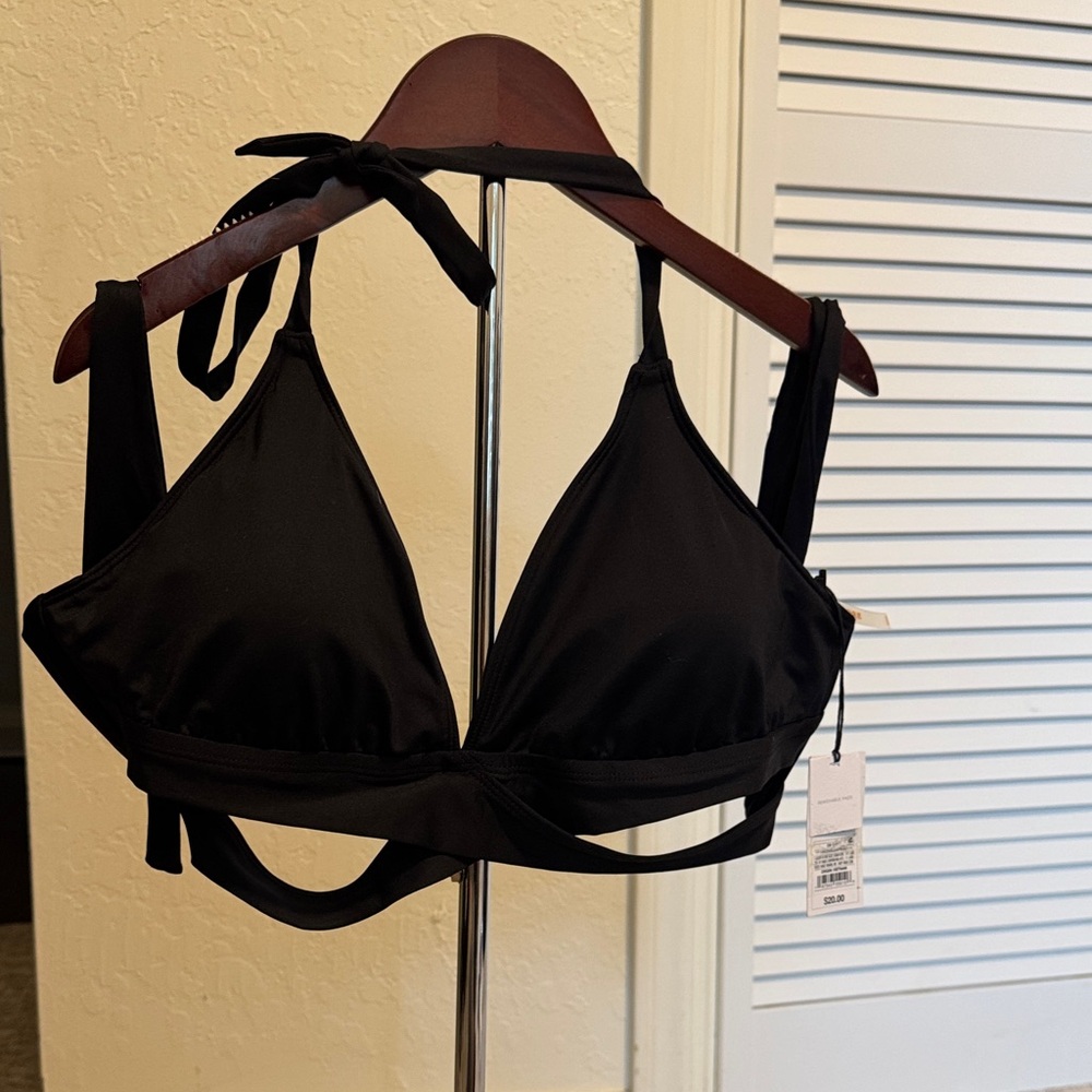 Shade & Shore Black Bikini Top